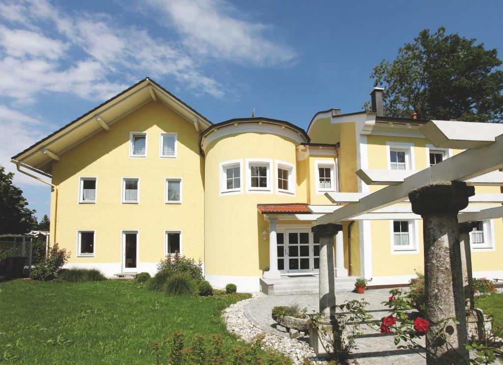 Hotel Haus Hildegunde Bad Füssing Exterior foto